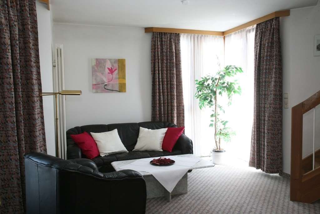 Hotel Mohren Ochsenhausen Oda fotoğraf